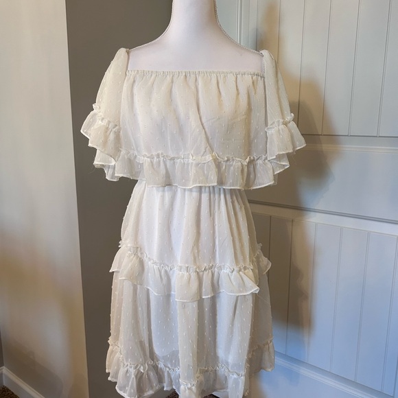 Love Riche White Ruffle Dress Small - Picture 14 of 15